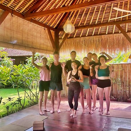 Island Garden Huts Lembongan Bed & Breakfast ภายนอก รูปภาพ