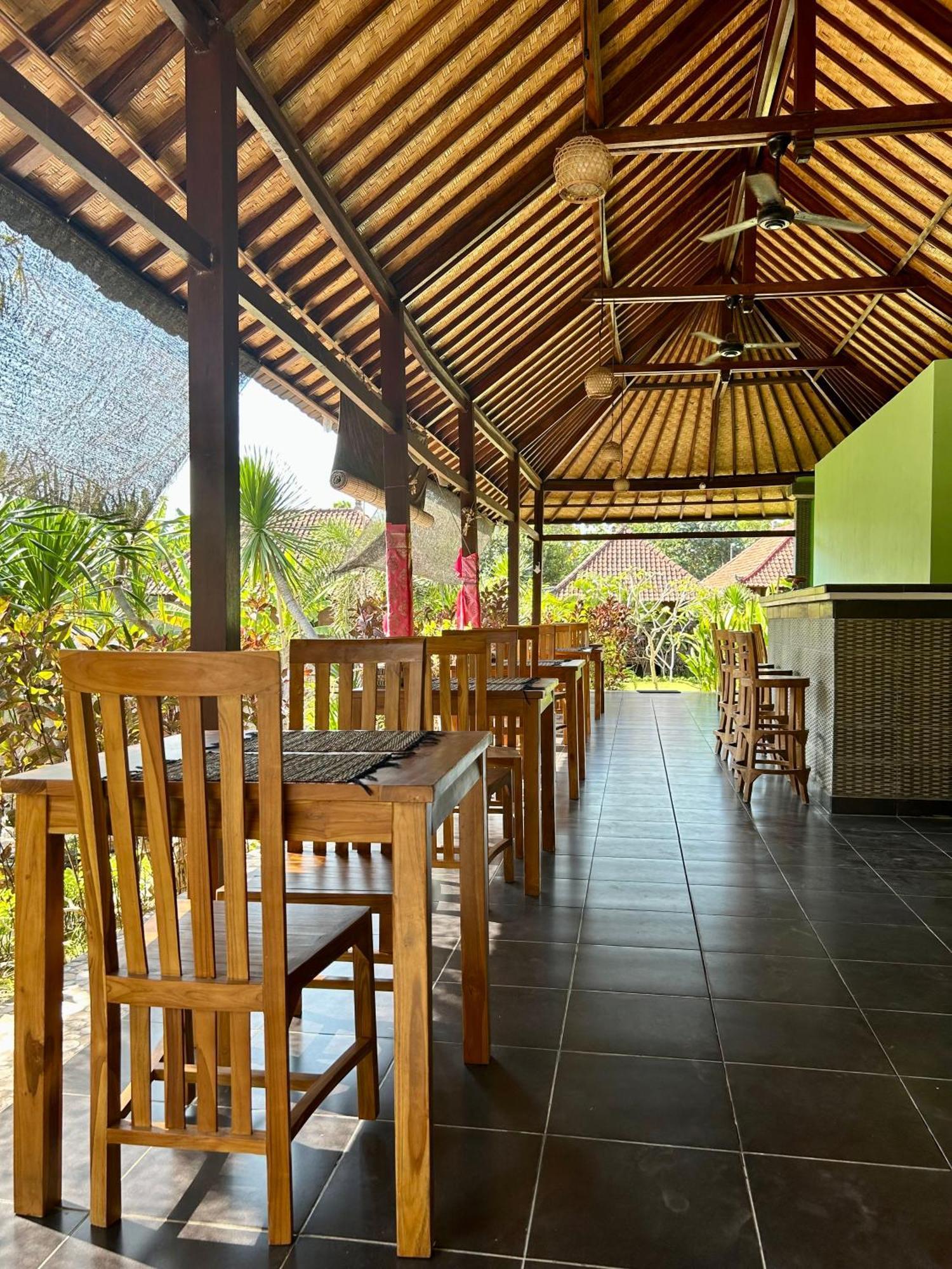 Island Garden Huts Lembongan Bed & Breakfast ภายนอก รูปภาพ