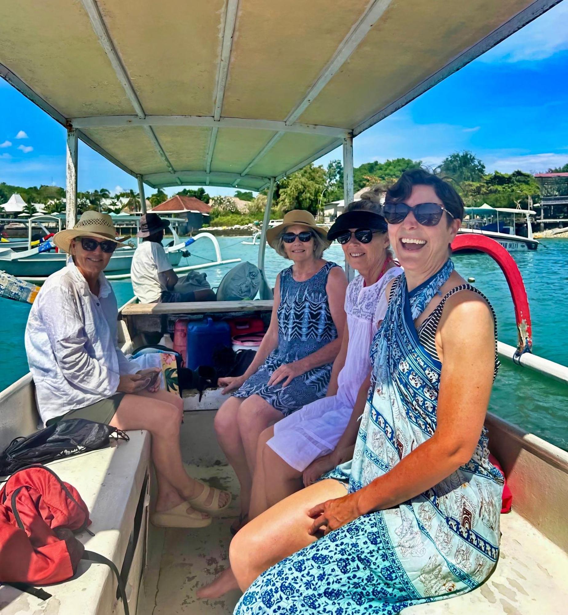 Island Garden Huts Lembongan Bed & Breakfast ภายนอก รูปภาพ