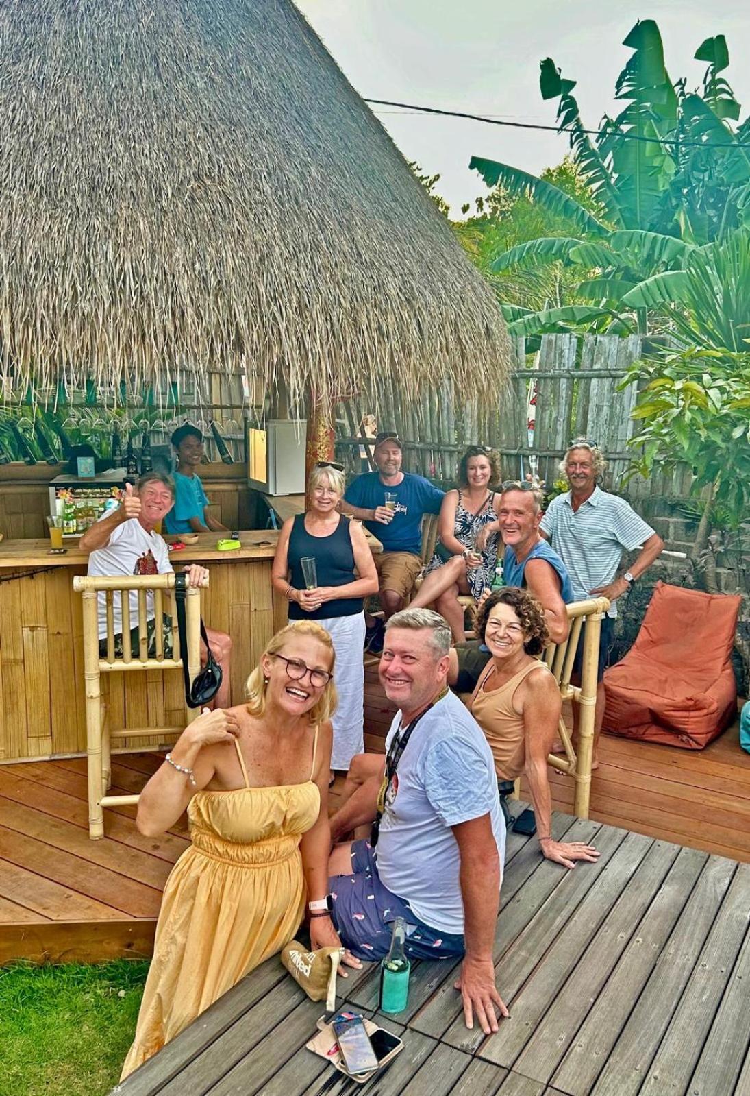 Island Garden Huts Lembongan Bed & Breakfast ภายนอก รูปภาพ