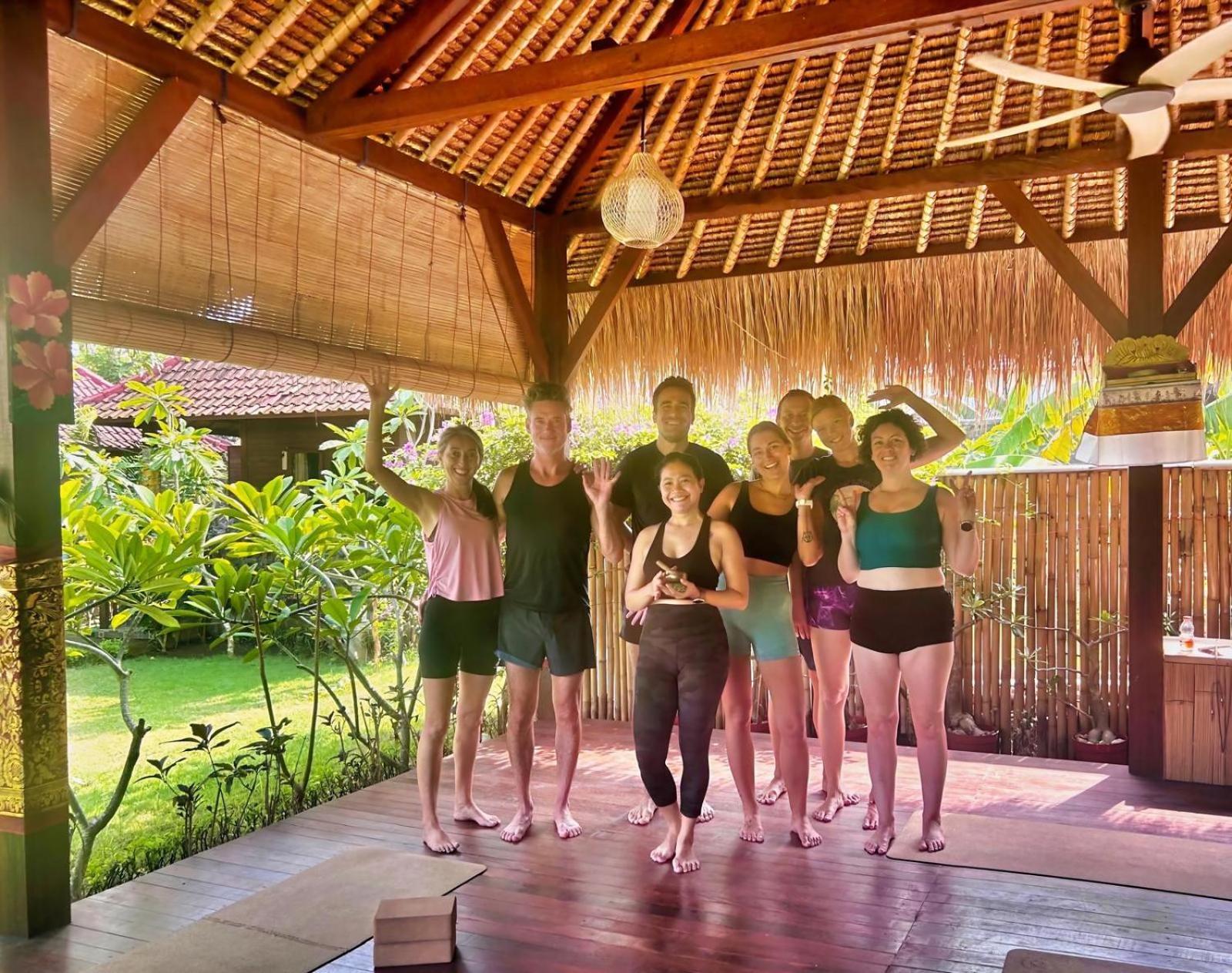 Island Garden Huts Lembongan Bed & Breakfast ภายนอก รูปภาพ